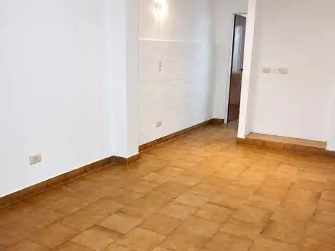 Casa en Alquiler con 1 cochera