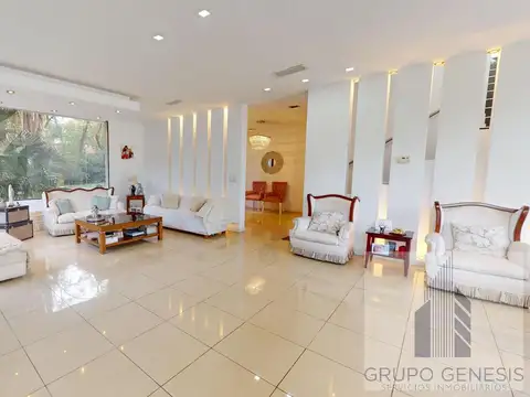 Casa 5 ambientes con 3 baños