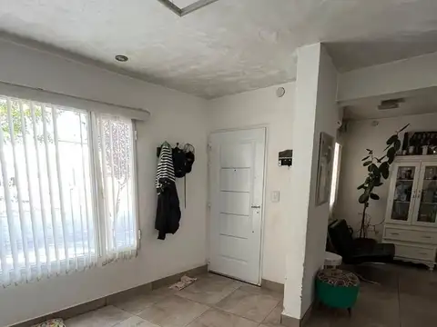 Alquilo a EMPRESA, casa amoblada de 3 dorm.