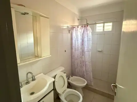 Alquilo a EMPRESA, casa amoblada de 3 dorm.