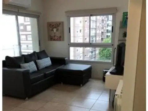 Dto 3 Amb. a la calle con balcòn, cochera fija y baulera