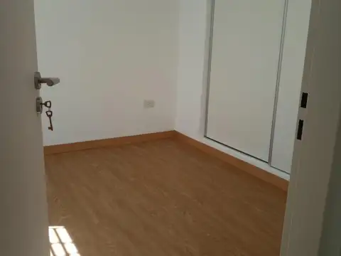 Depto Tipo Casa en Alquiler de 1 dormitorio