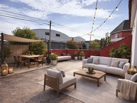 Casa en venta 4 ambientes con patio y terraza -