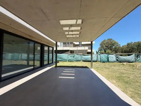 Casa en Venta al Oeste