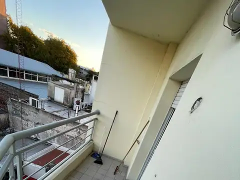 ALQUILER-UN DORMITORIO-BALCON-LOURDES-URQUIZA  2900