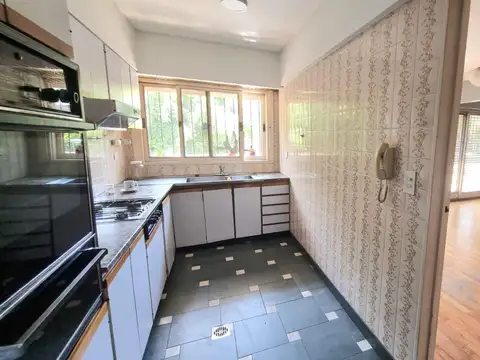 Depto Tipo Casa 4 ambientes con 2 baños