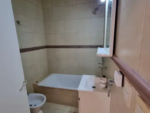 José María Paz 1700, Piso 1 -