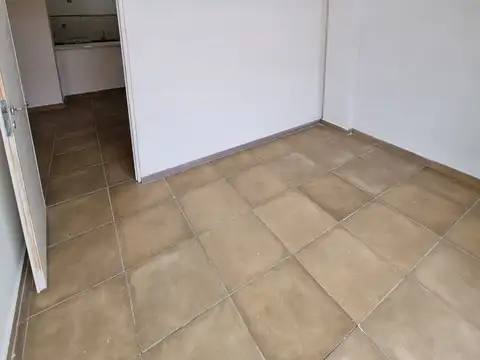 ### Venta amplio departamento 3 Ambientes con Cochera / San Miguel - (JMP1758) ###