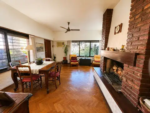 CASA VENTA 4 AMB DON TORCUATO PILETA PARRILLA