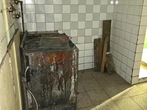 Local en Venta 90 años