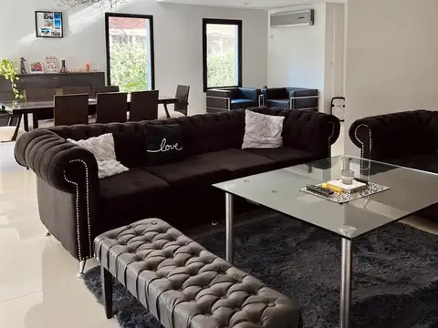 Casa en Venta en Ayres De Pilar, USD 800.000