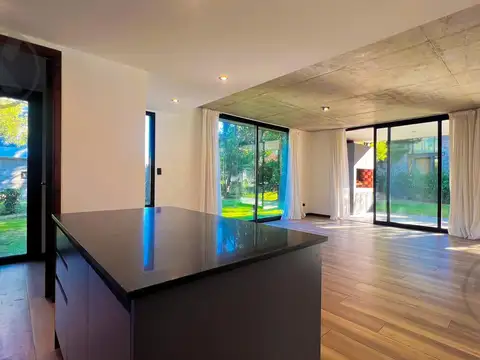 VENTA | CASA 4 AMBIENTES | BARRIO PRIVADO LAS PRUNAS