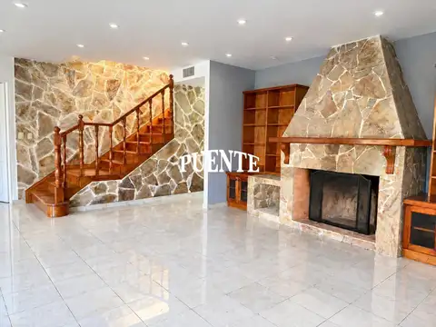 Casa en Venta al Este