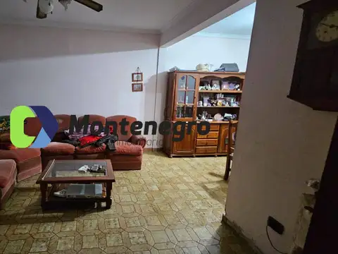 Casa - Venta - Argentina, Quilmes - Vuelta de Obligado 437