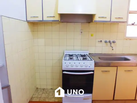 Departamento en Alquiler en La Tablada, $ 320.000