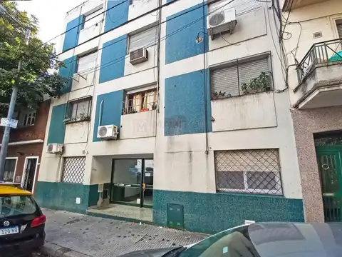 Venta Monoambiente en 1 Piso por Escalera en Floresta
