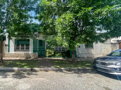 Casa en Venta en Munro, USD 157.000