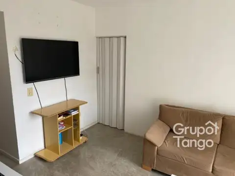 Valentín Virasoro 1600, Piso 2