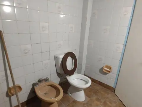 Casa 7 ambientes con 3 baños