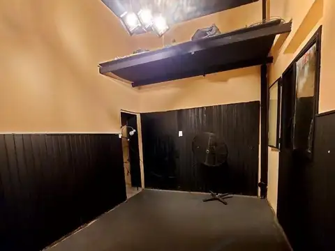 ALQUILER LOCAL EN ESQUINA