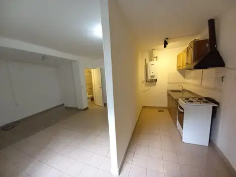 Depto Tipo Casa en Alquiler en Parque Chas, $ 1.200.000