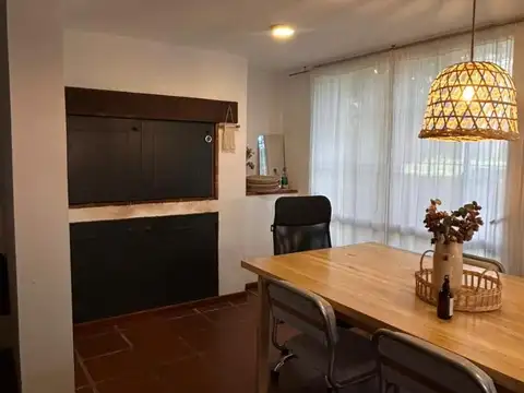 Casa en Alquiler en Villa Rivera Indarte, $ 1.000.000
