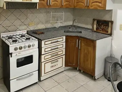 Amoblado $450.000 Muñiz monoamb San Miguel