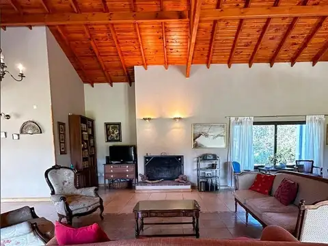 Casa en venta: Exaltación  de la Cruz.