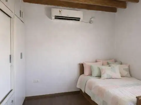 CASA VENTA 4 DORMITORIOS VILLA NUEVA REFACCIONADA