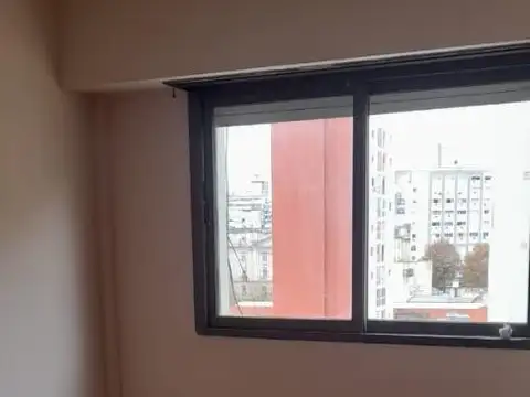 44 E/ 8 Y 9