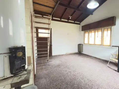 Casa 3 ambientes con 1 baño
