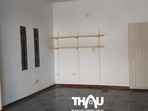 Local en Alquiler en San Lorenzo, $ 450.000