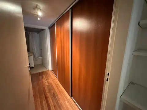 Amplio 3 ambientes amoblado en Belgrano C | 75 m², 2 cocheras, pileta y SUM