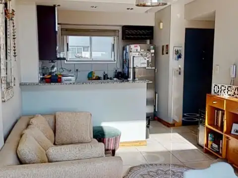 25 De Mayo 27 , Piso 4