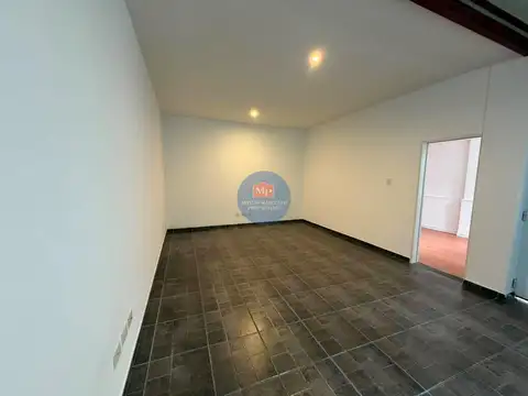 Depto Tipo Casa en Alquiler 50 años