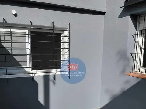 Depto Tipo Casa en Alquiler de 2 dormitorios