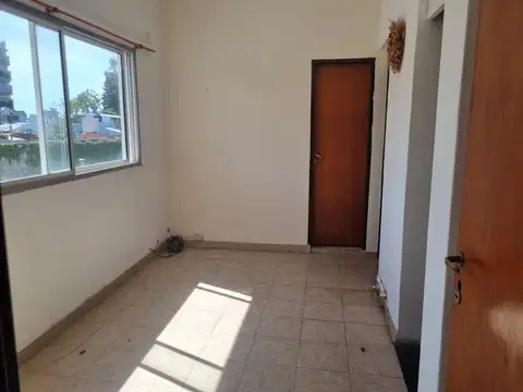 Alquiler PH  2 amb.  Floresta Servicios incluidos