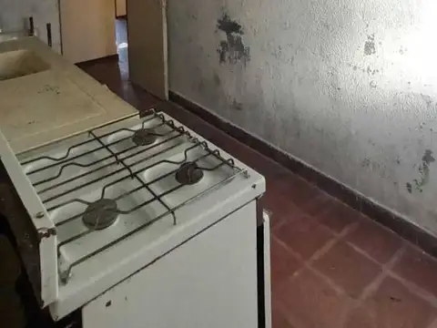 Depto Tipo Casa en Venta en Villa Elvira, USD 48.000