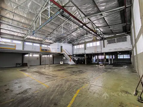 Galpon en Alquiler 20  mts Frente