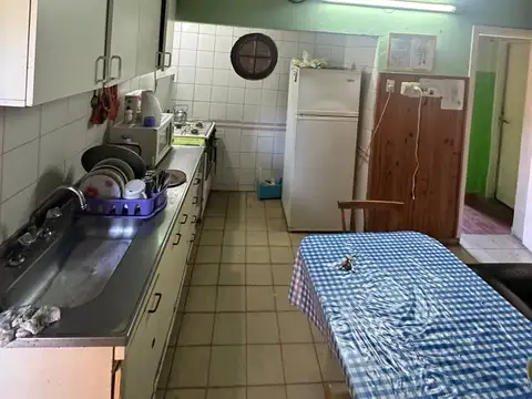 Casa 4 ambientes con 1 baño