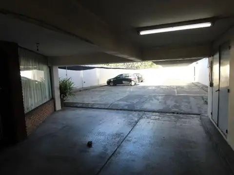 Hipólito Yrigoyen 2500