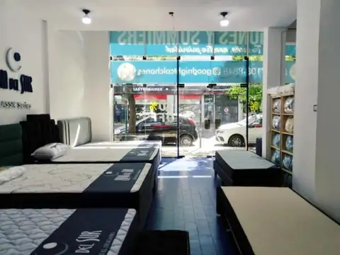 Local en venta - San Cristóbal