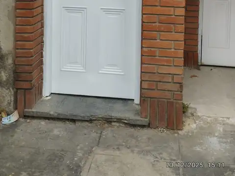 Departamento tipo casa en alquiler en Jose Leon Suarez