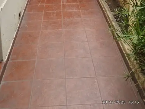 Departamento tipo casa en alquiler en Jose Leon Suarez