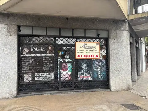 Alquiler Hermoso local en esquina, Sobre Av Escalada esquina Hubac.