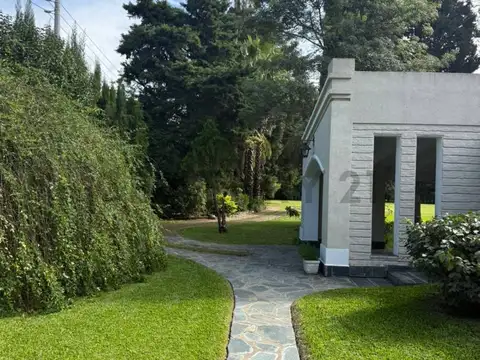 SAN VICENTE- BARRIO EL PILAR-VENTA DE CASA QUINTA  5000 mts2 FORESTADOS y PARQUIZADOS-
