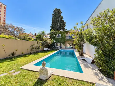 Chalet de 3 ambientes con parque y piscina