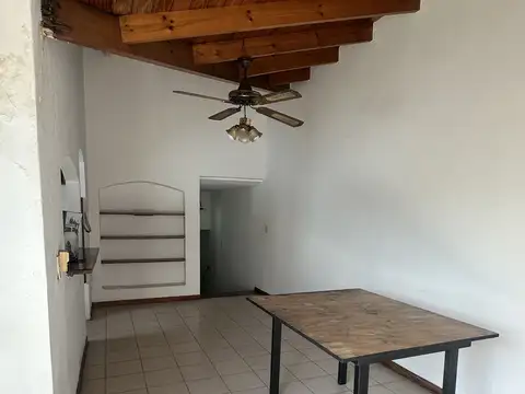 Depto Tipo Casa en Alquiler 40 años