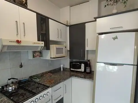 DTO 3° PISO CFTE-COC INTEGRADA AL LIVING - 2 DORM-BCON-BAÑO