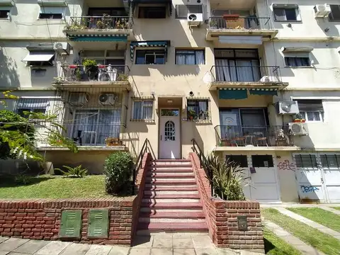 DTO 3° PISO CFTE-COC INTEGRADA AL LIVING - 2 DORM-BCON-BAÑO